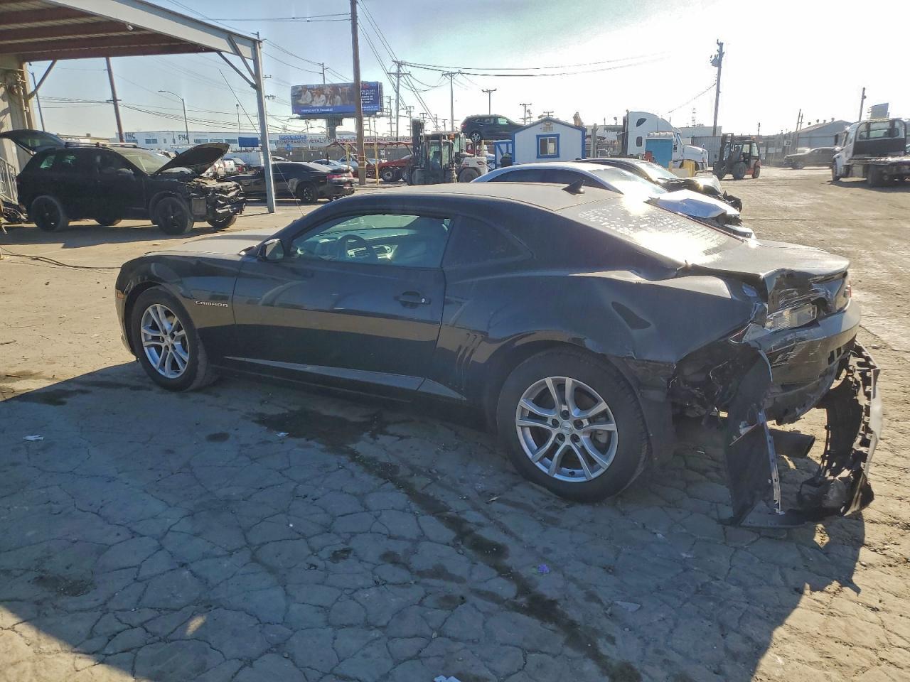 2015 Chevrolet Camaro Ls - zdjęcie 2
