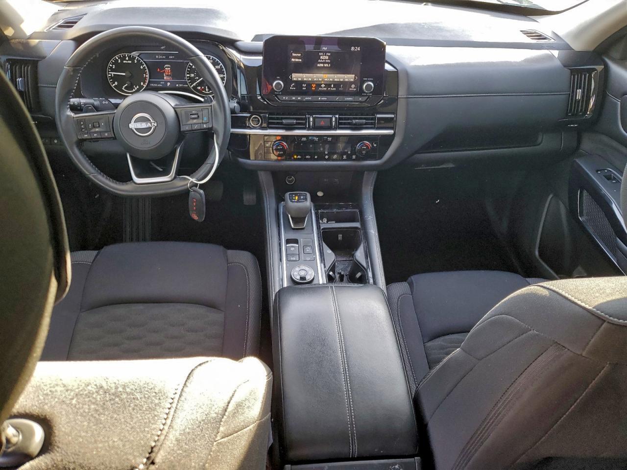 2024 Nissan Pathfinder Sv - zdjęcie 8