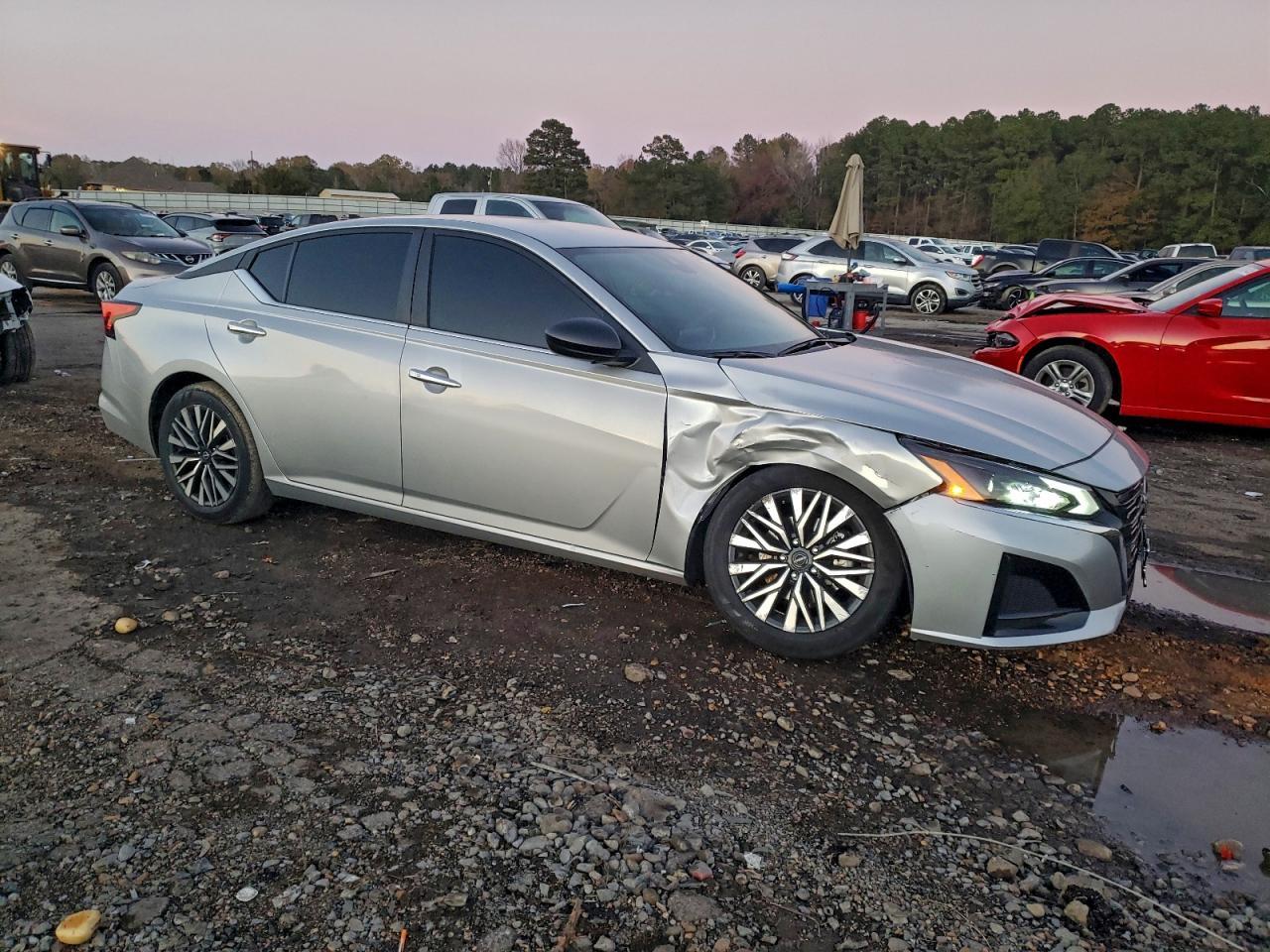 2024 Nissan Altima Sv - zdjęcie 4