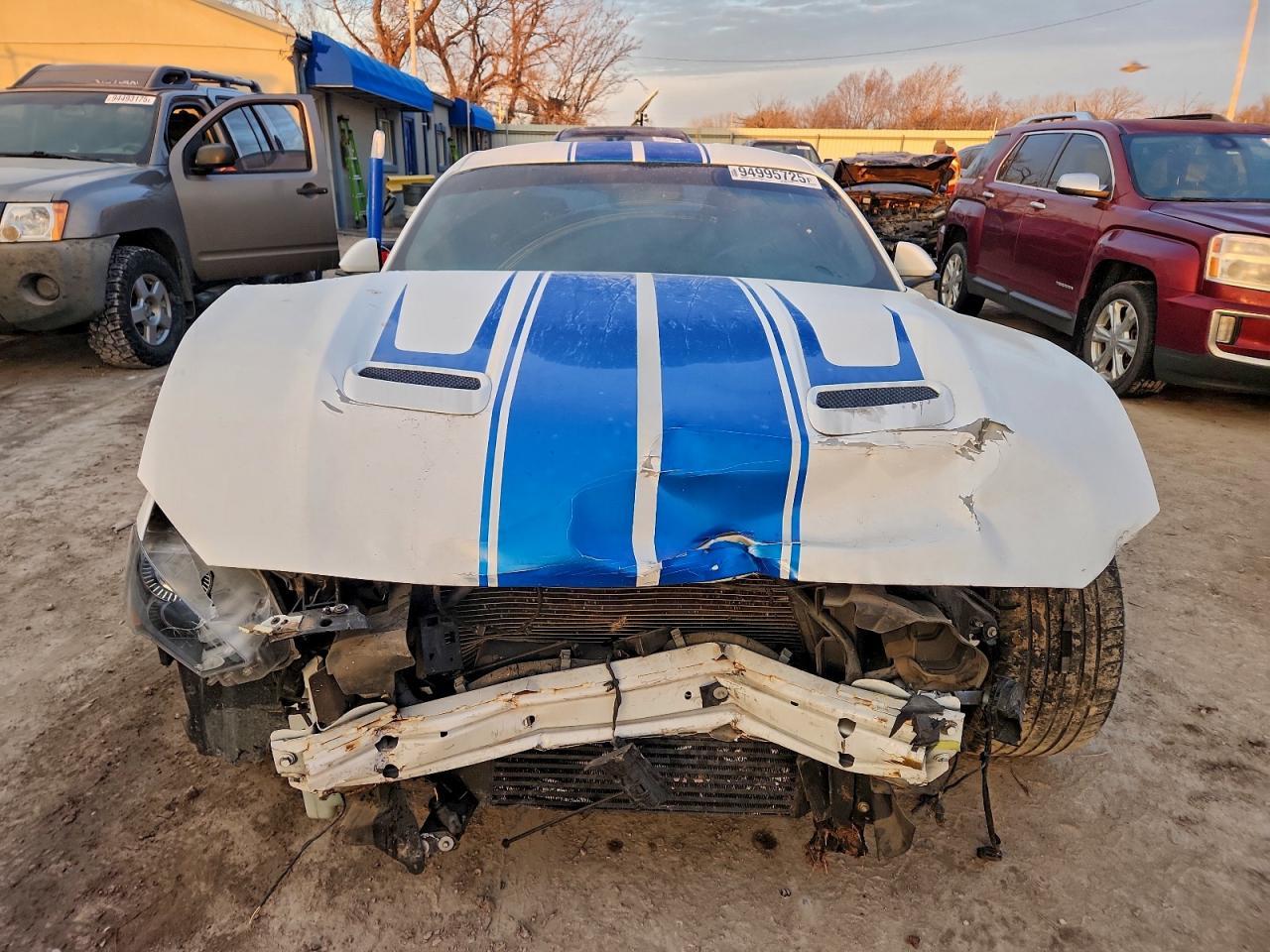 2019 Ford Mustang - zdjęcie 5
