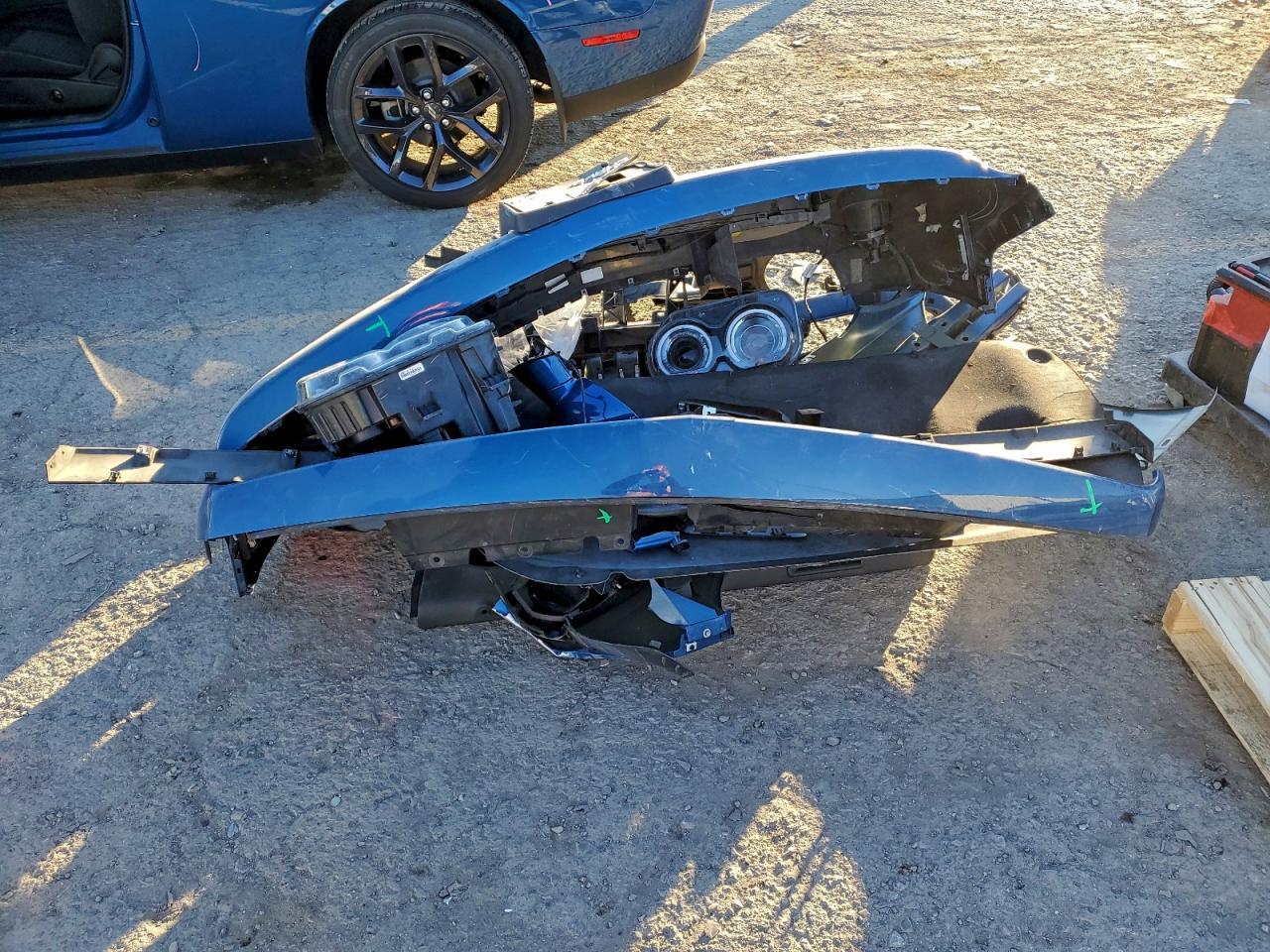 2022 Dodge Challenger Sxt - zdjęcie 12