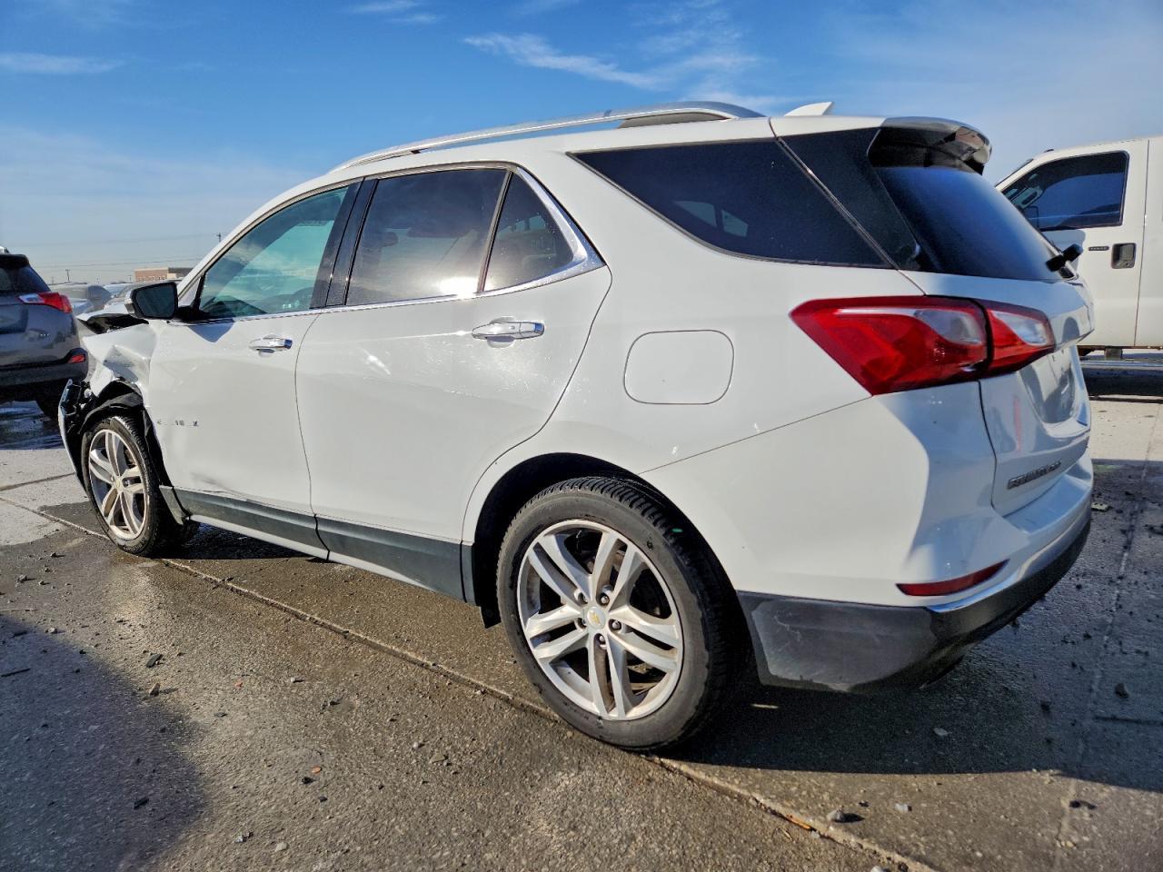 2019 Chevrolet Equinox Premier - zdjęcie 2