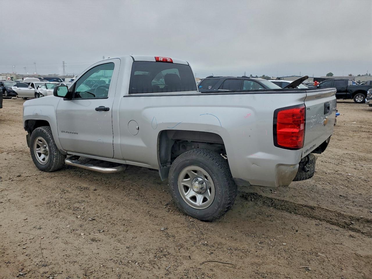 2014 Chevrolet Silverado C1500 - zdjęcie 2