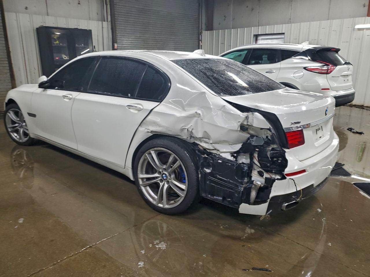 2013 BMW 750Li - zdjęcie 2