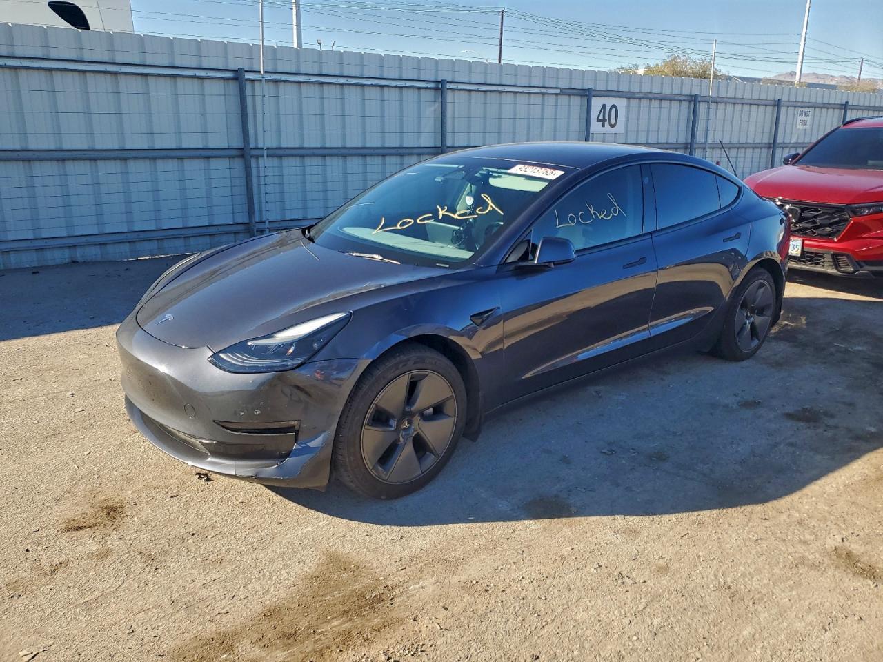 2023 Tesla Model 3 - zdjęcie główne