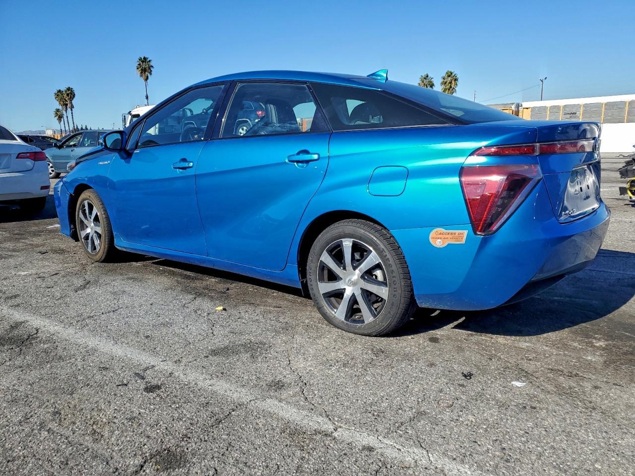 2019 Toyota Mirai - zdjęcie 2
