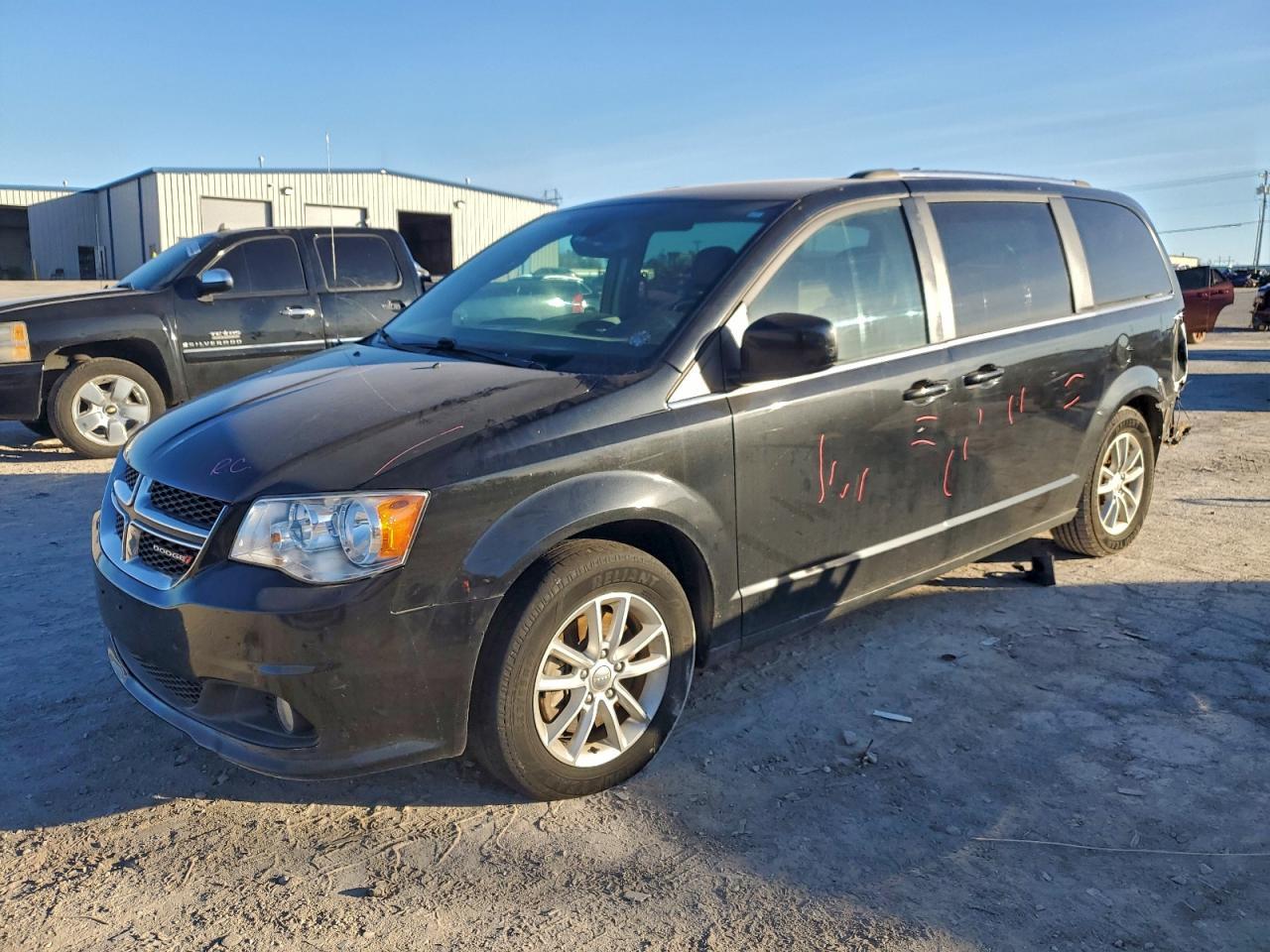 2019 Dodge Grand Caravan Sxt - zdjęcie główne