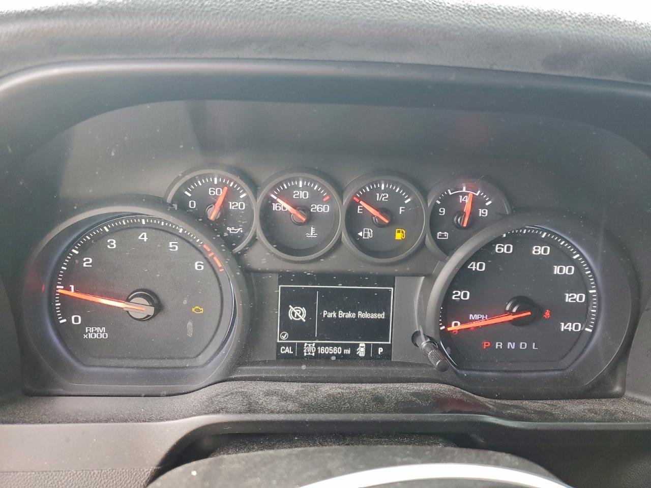 2020 Chevrolet Silverado K1500 Custom - zdjęcie 9