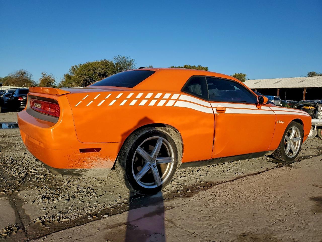 2014 Dodge Challenger Sxt - zdjęcie 3