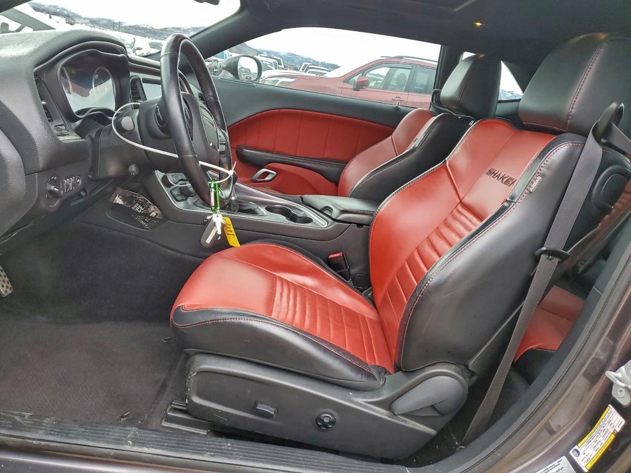 2016 Dodge Challenger R/T - zdjęcie 7