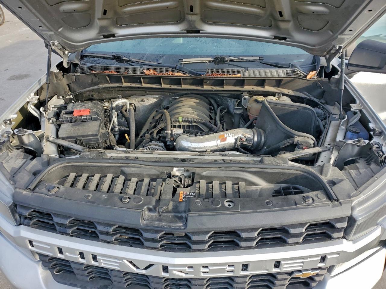 2020 Chevrolet Silverado K1500 Custom - zdjęcie 11