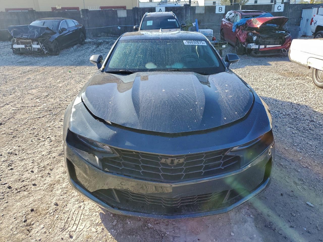 2021 Chevrolet Camaro Ls - zdjęcie 5