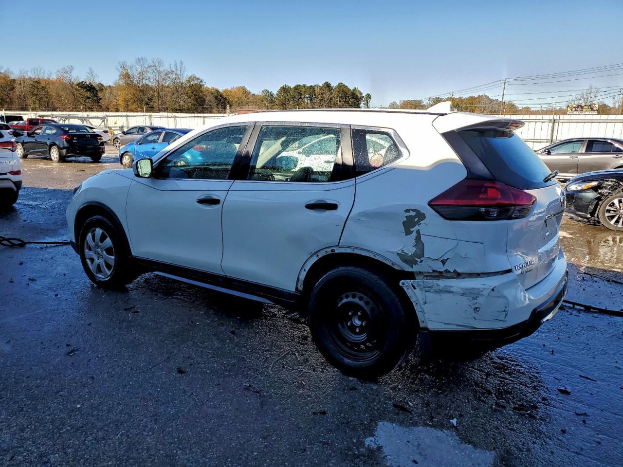 2018 Nissan Rogue S - zdjęcie 2