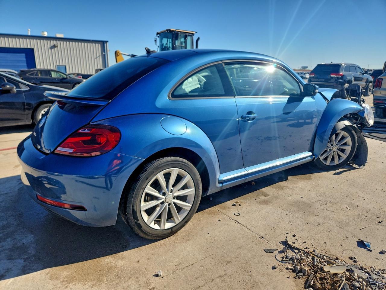 2018 Volkswagen Beetle S - zdjęcie 3