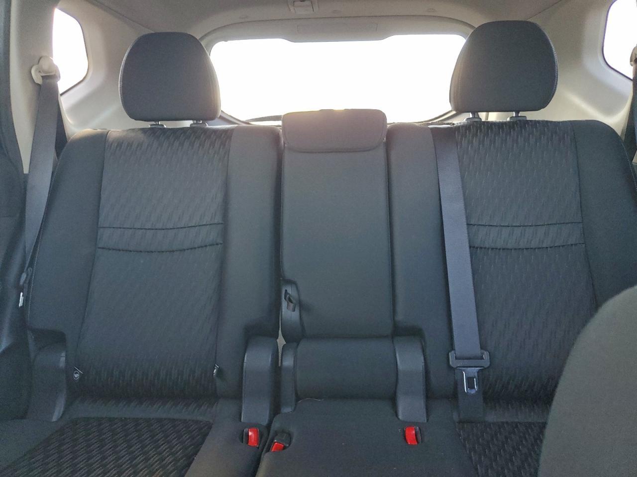 2018 Nissan Rogue S - zdjęcie 10