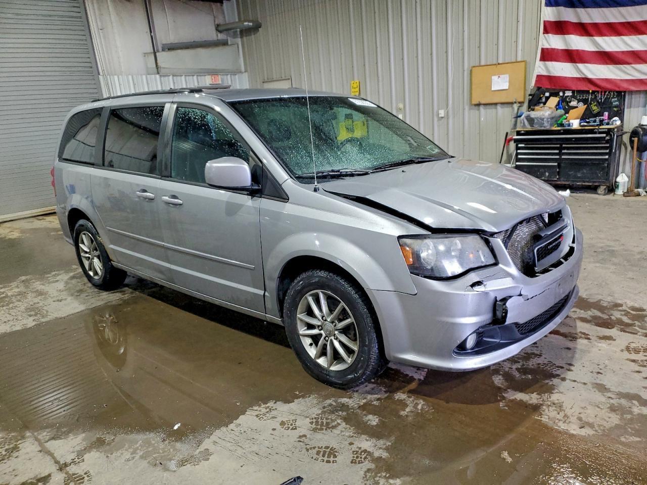 2014 Dodge Grand Caravan R/T - zdjęcie 4