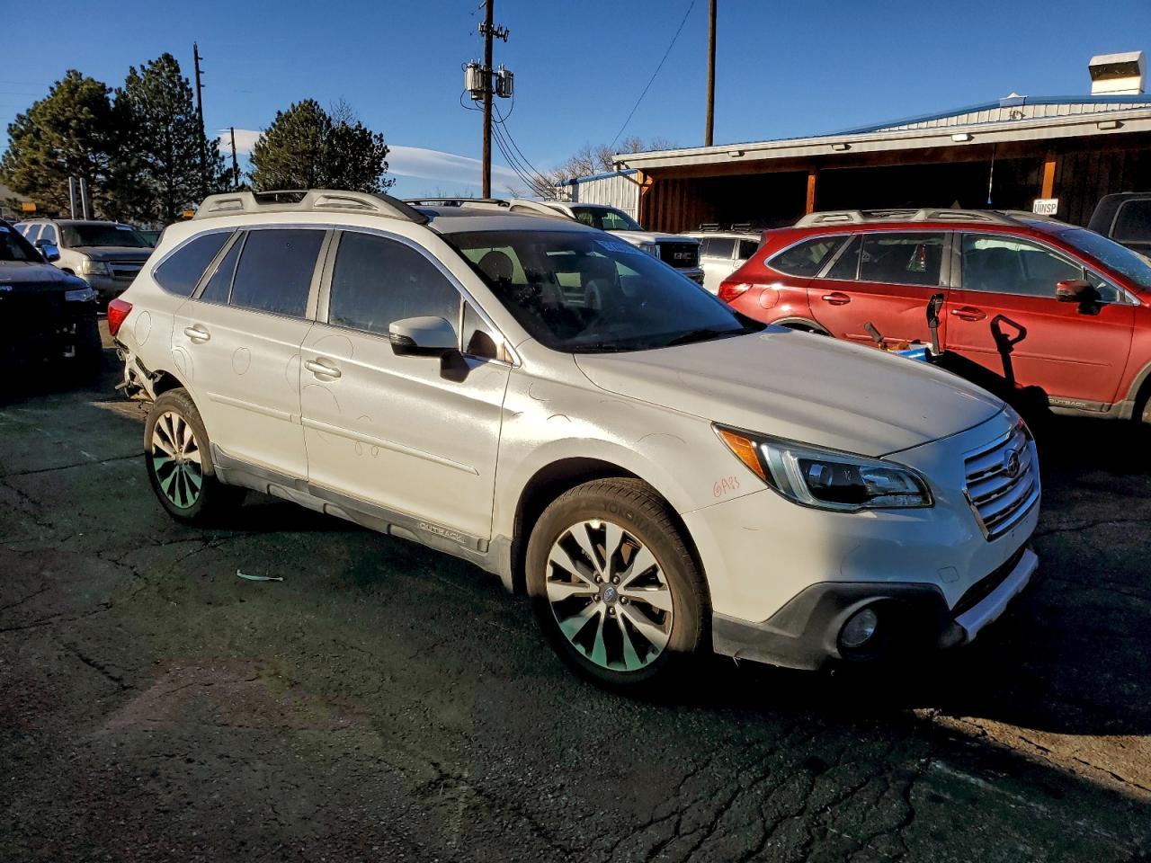 2015 Subaru Outback 3.6R Limited - zdjęcie 4