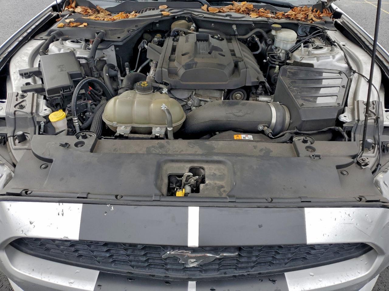 2017 Ford Mustang - zdjęcie 11