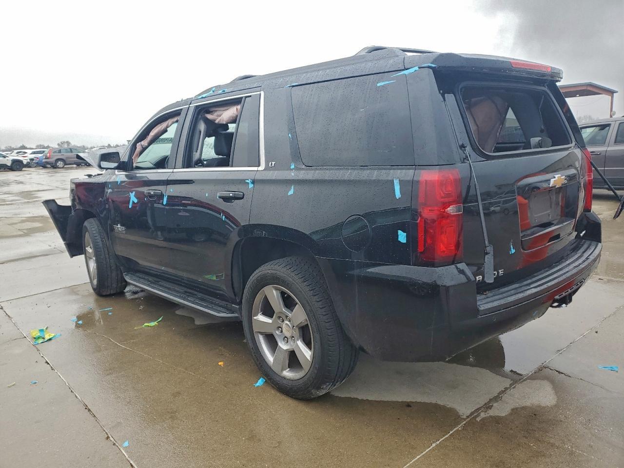 2018 Chevrolet Tahoe - zdjęcie 2