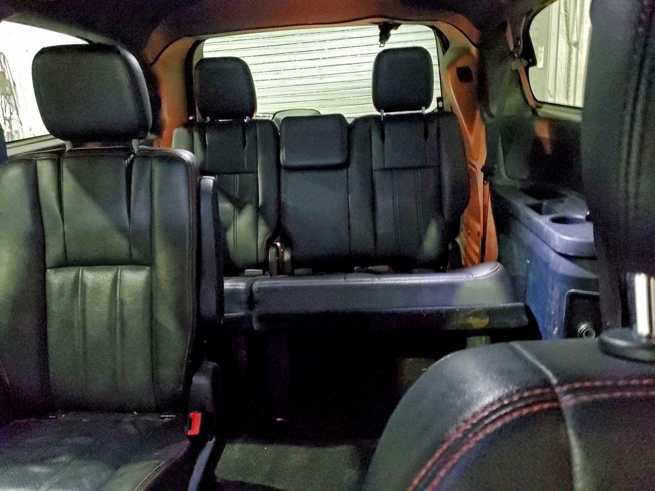 2014 Dodge Grand Caravan R/T - zdjęcie 10