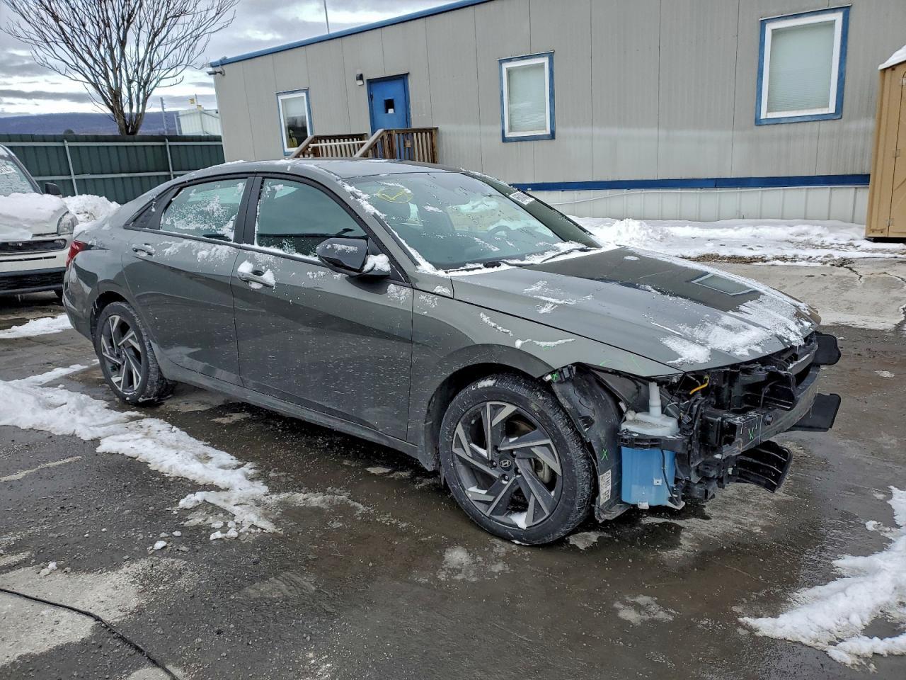 2025 Hyundai Elantra Sel Sport - zdjęcie 4