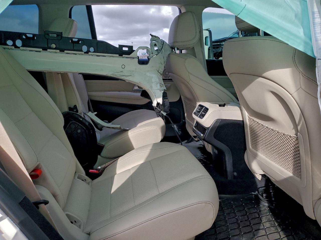 2026 Mercedes-Benz Gls 450 4Matic - zdjęcie 10