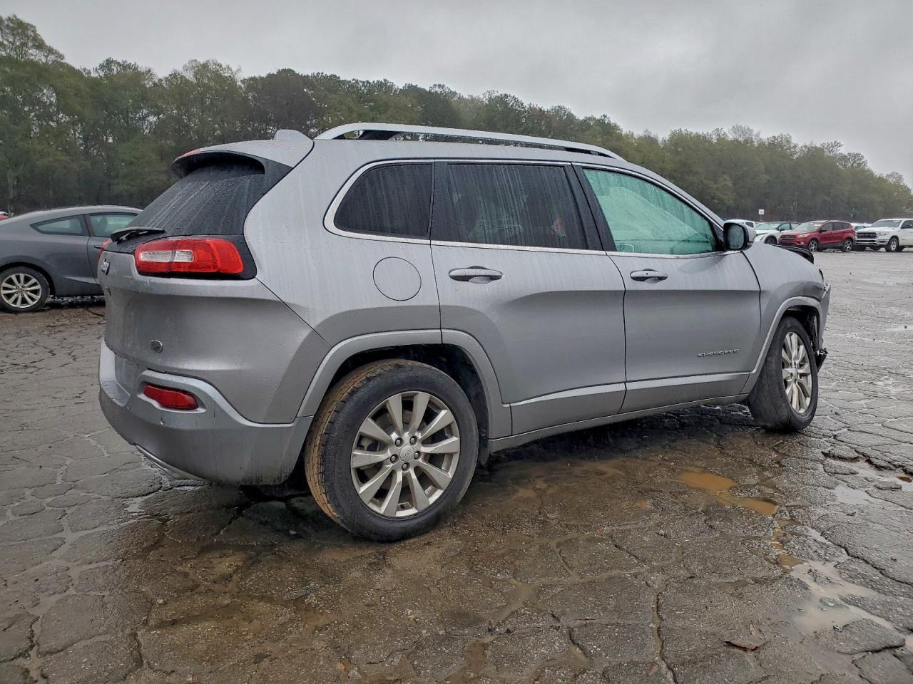 2017 Jeep Cherokee Overland - zdjęcie 3