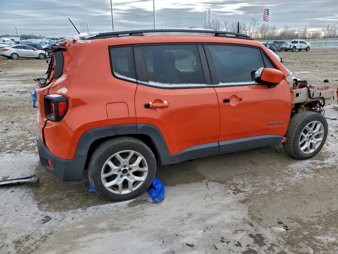 2015 Jeep Renegade Latitude - zdjęcie 3