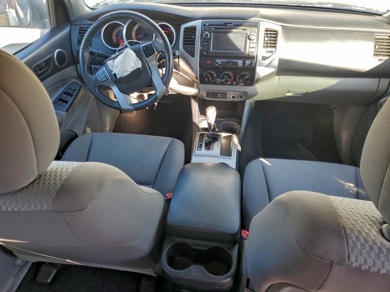2013 Toyota Tacoma Double Cab - zdjęcie 8