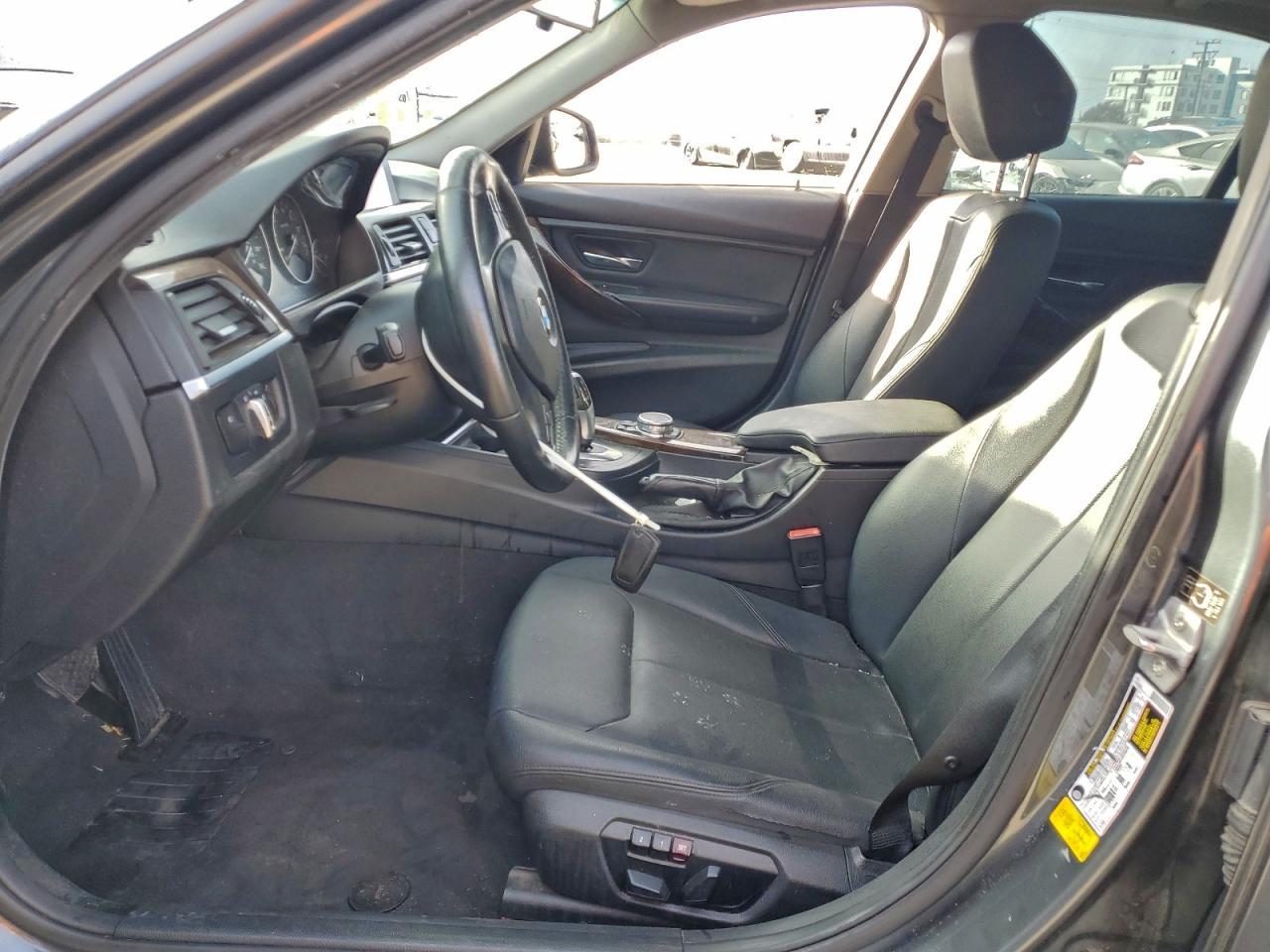 2015 BMW 320 I - zdjęcie 7