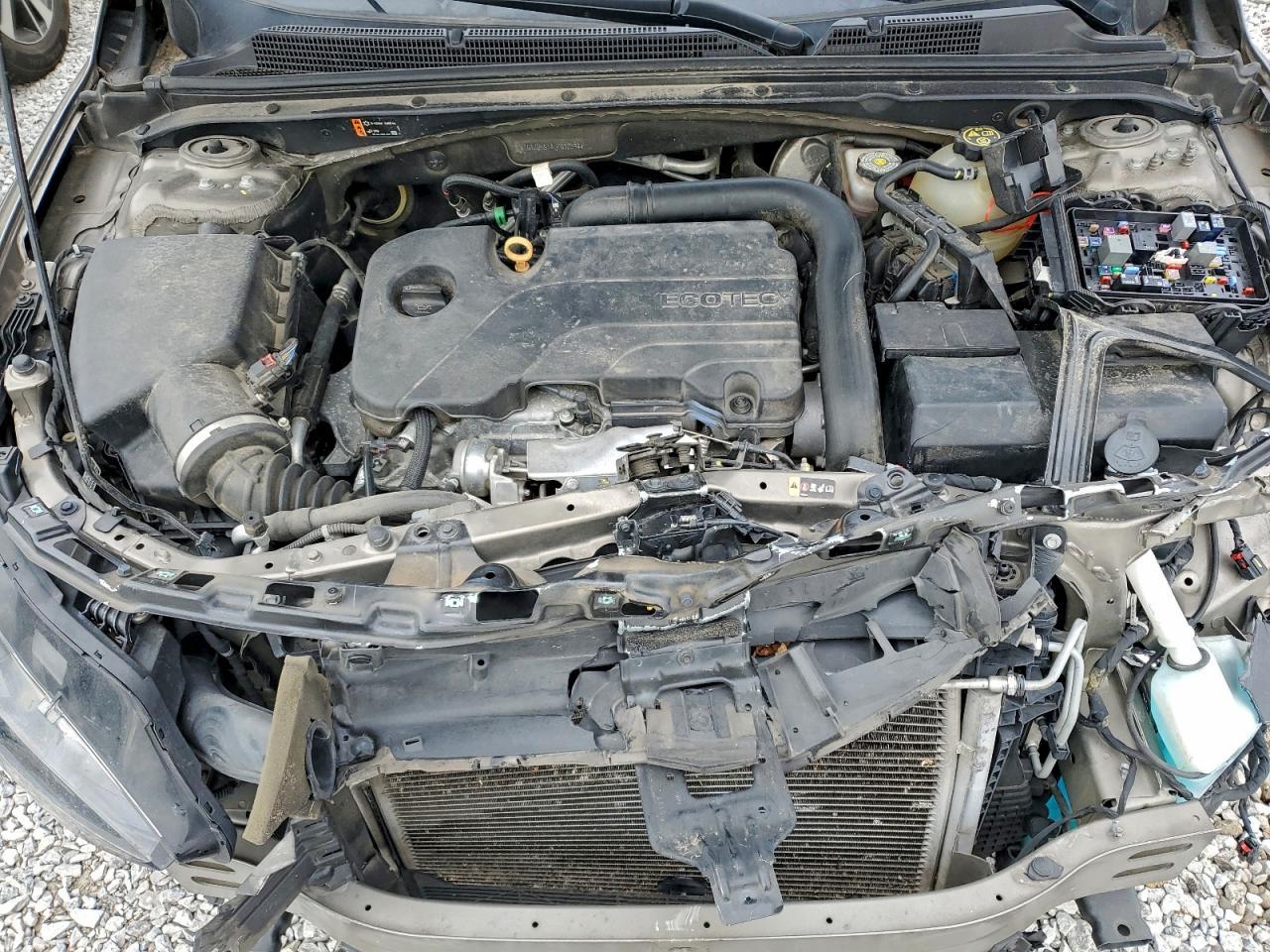 2020 Chevrolet Malibu Lt - zdjęcie 11