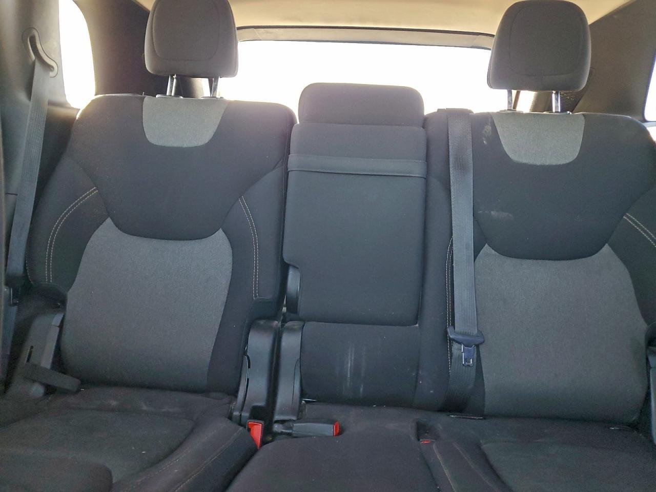 2017 Jeep Cherokee Sport - zdjęcie 10