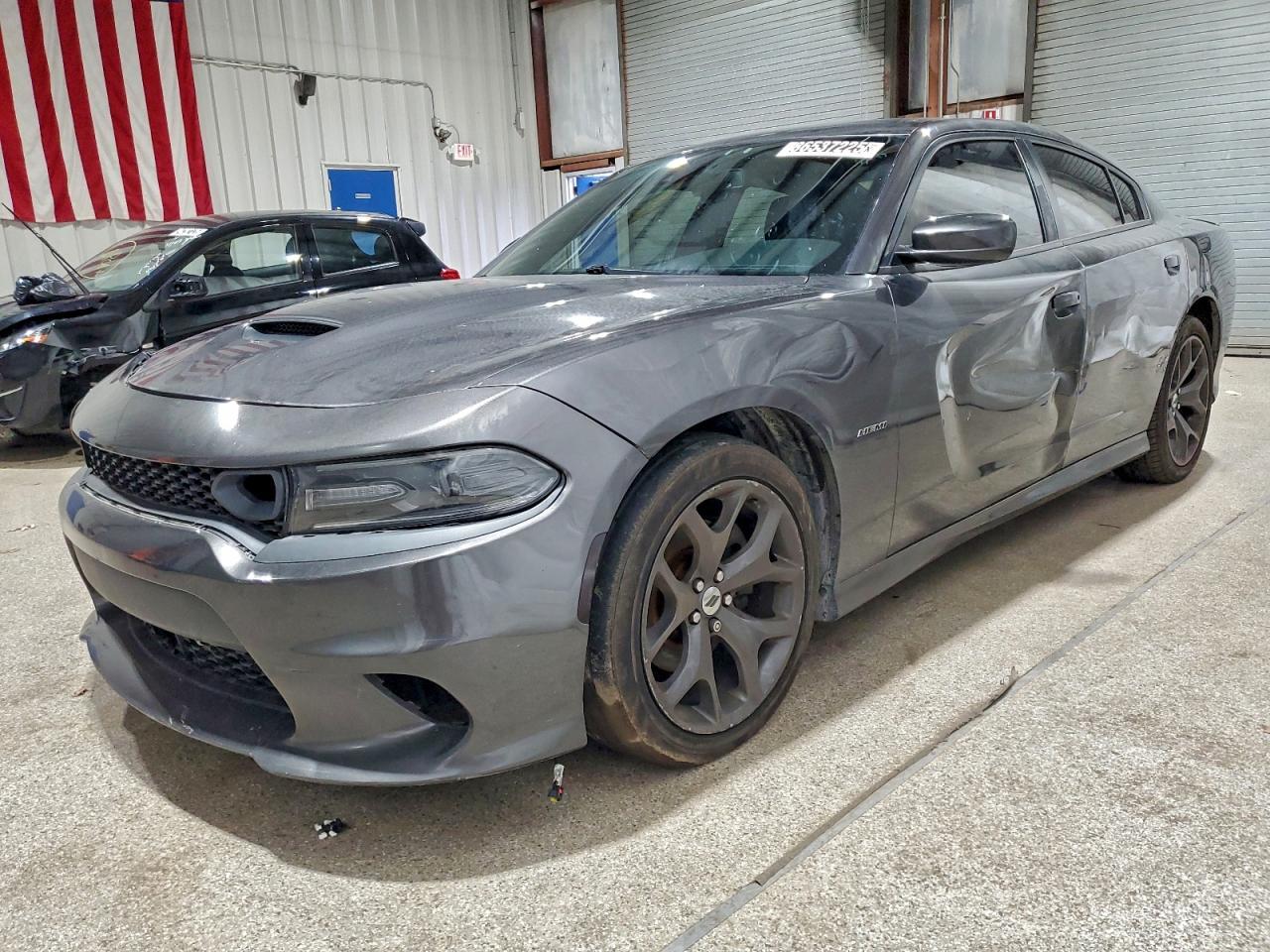 2018 Dodge Charger R/T - zdjęcie główne