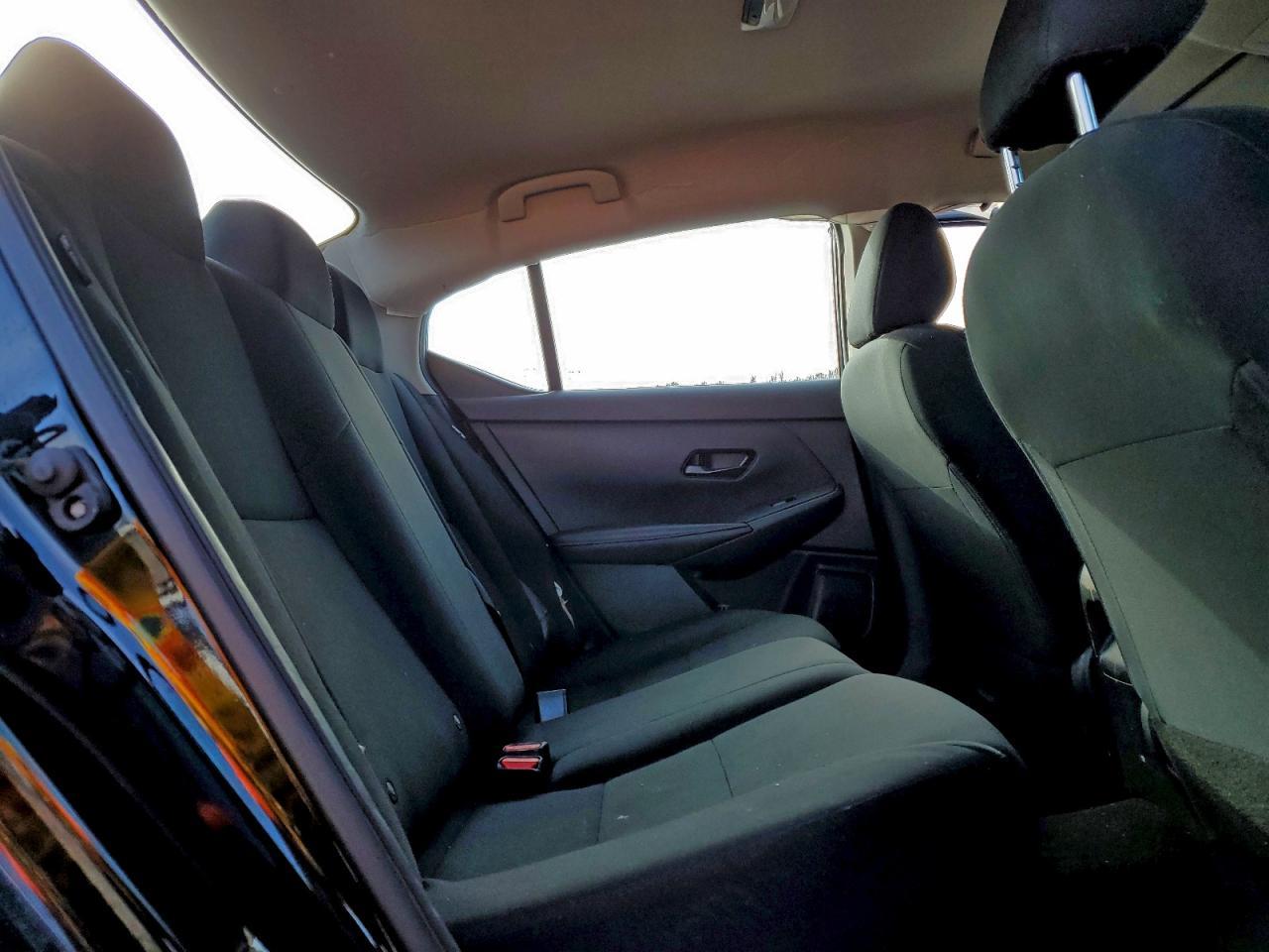 2024 Nissan Sentra S - zdjęcie 10