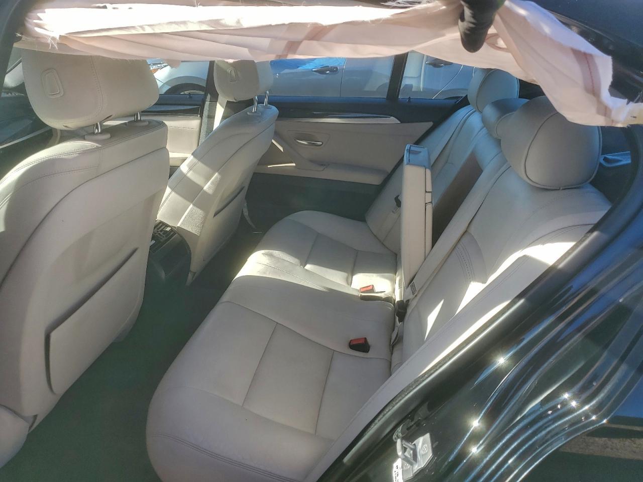 2016 BMW 535 I - zdjęcie 12