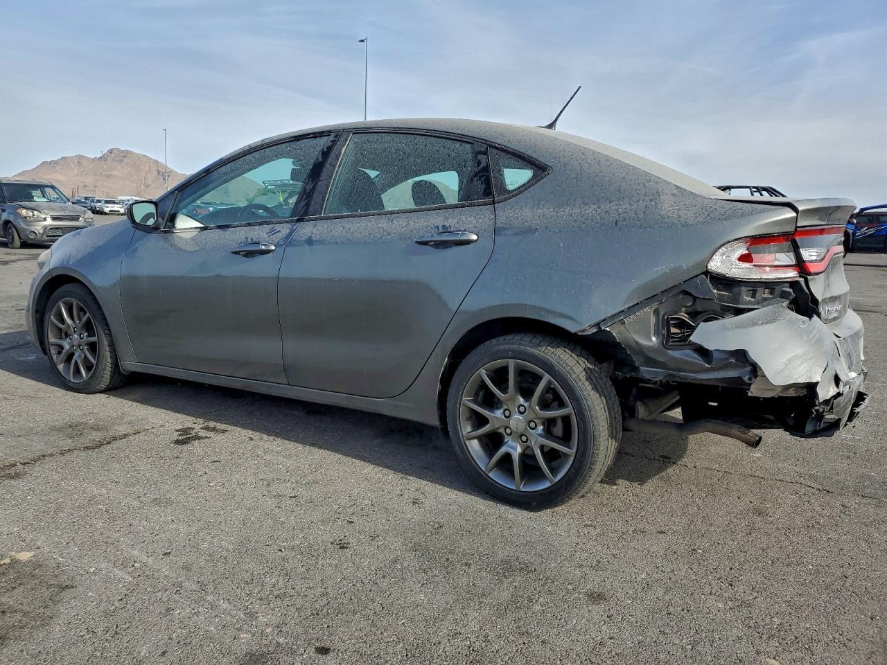 2013 Dodge Dart Sxt - zdjęcie 2