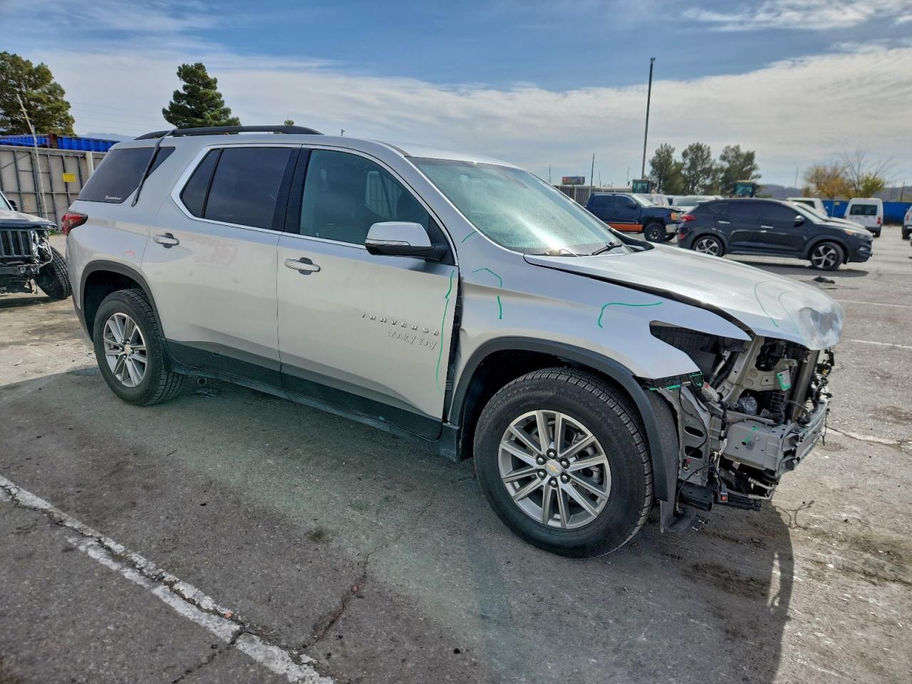 2022 Chevrolet Traverse Lt - zdjęcie 4