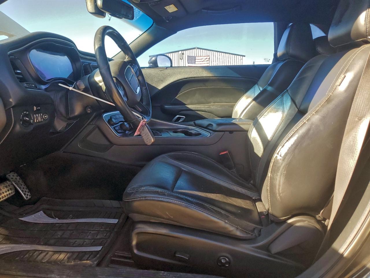 2016 Dodge Challenger Sxt - zdjęcie 7