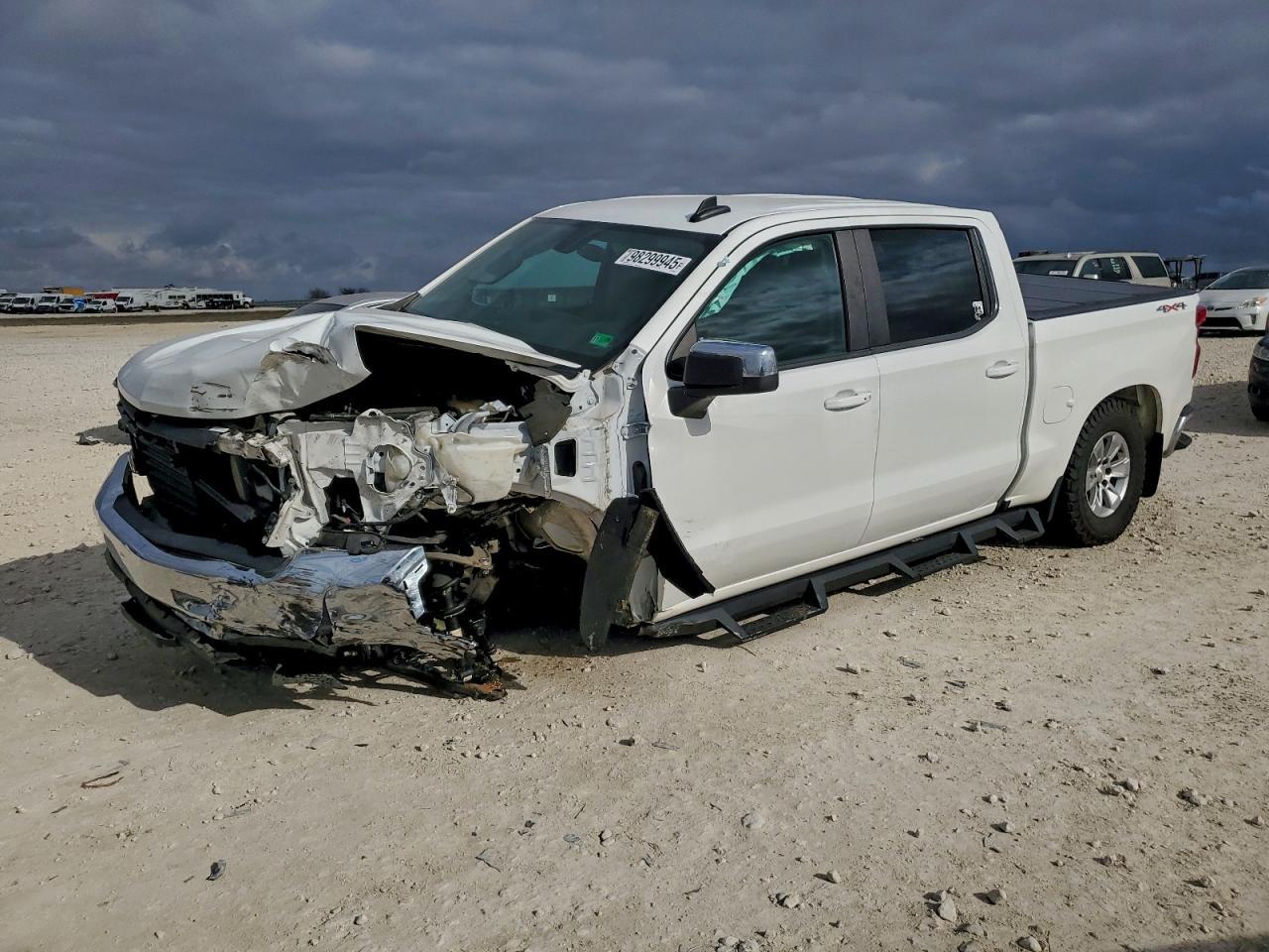 2021 Chevrolet Silverado K1500 Lt - zdjęcie główne