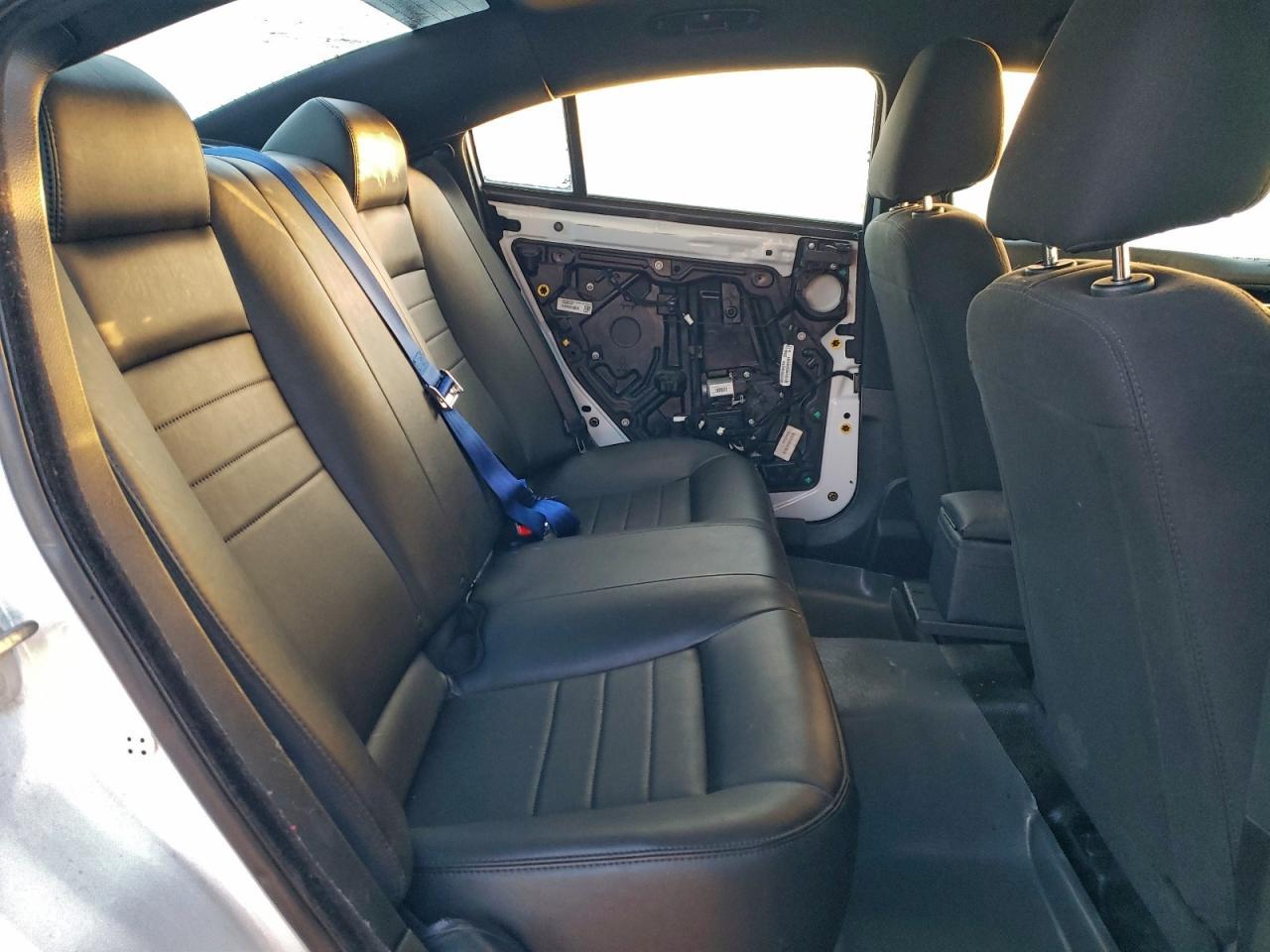 2016 Dodge Charger Police - zdjęcie 10