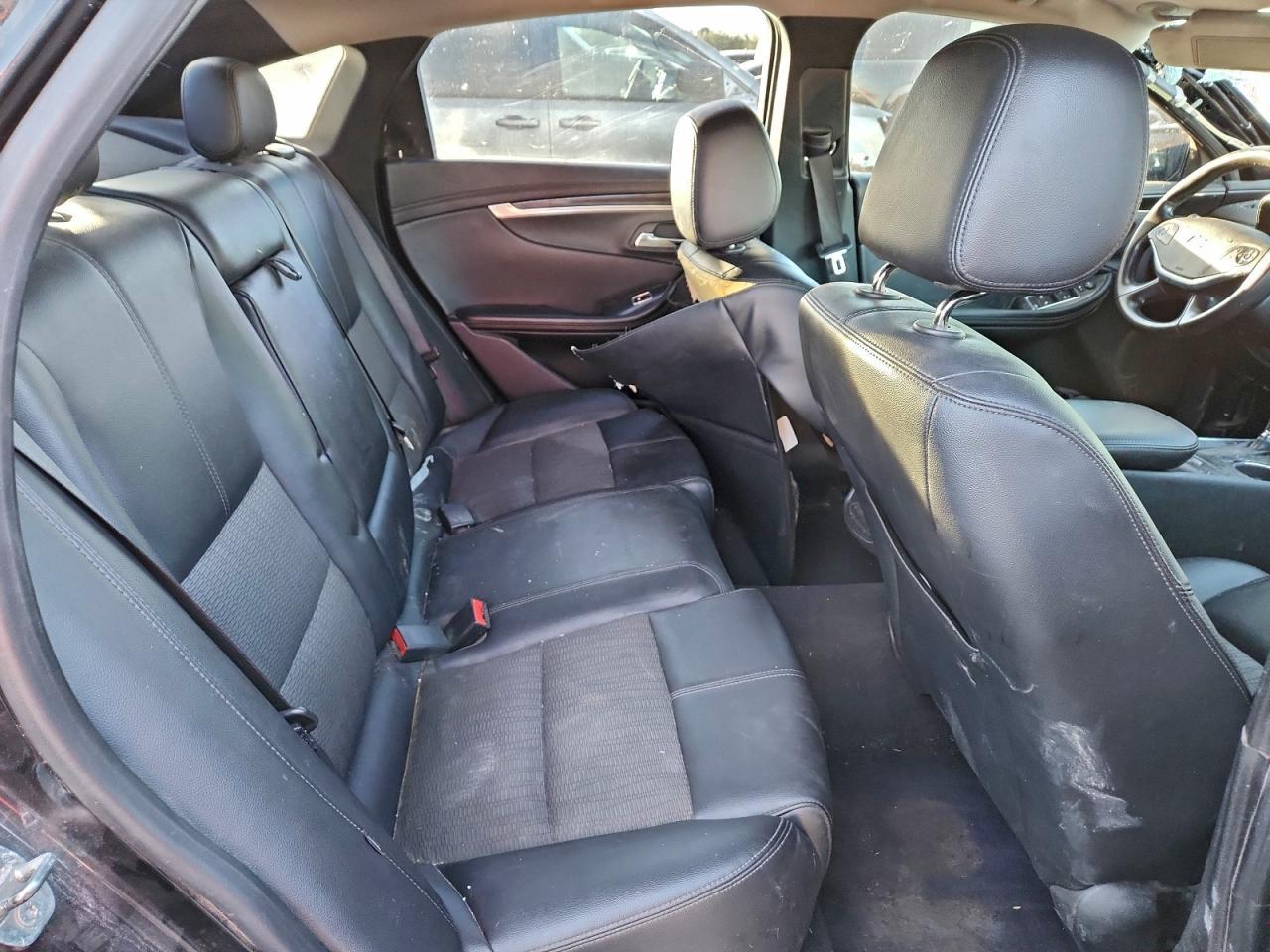 2020 Chevrolet Impala Lt - zdjęcie 10