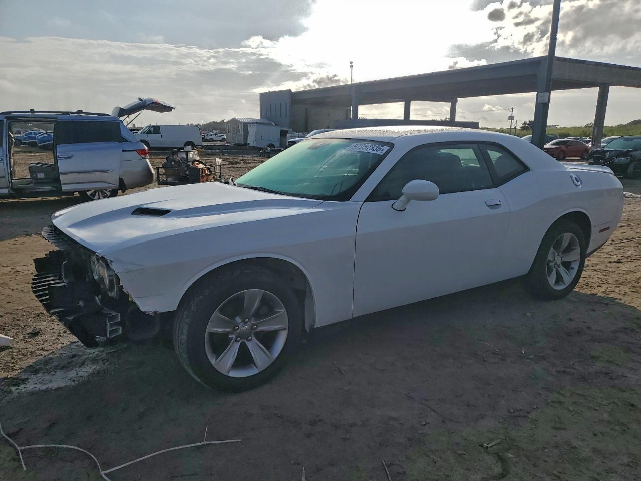 2019 Dodge Challenger Sxt - zdjęcie główne