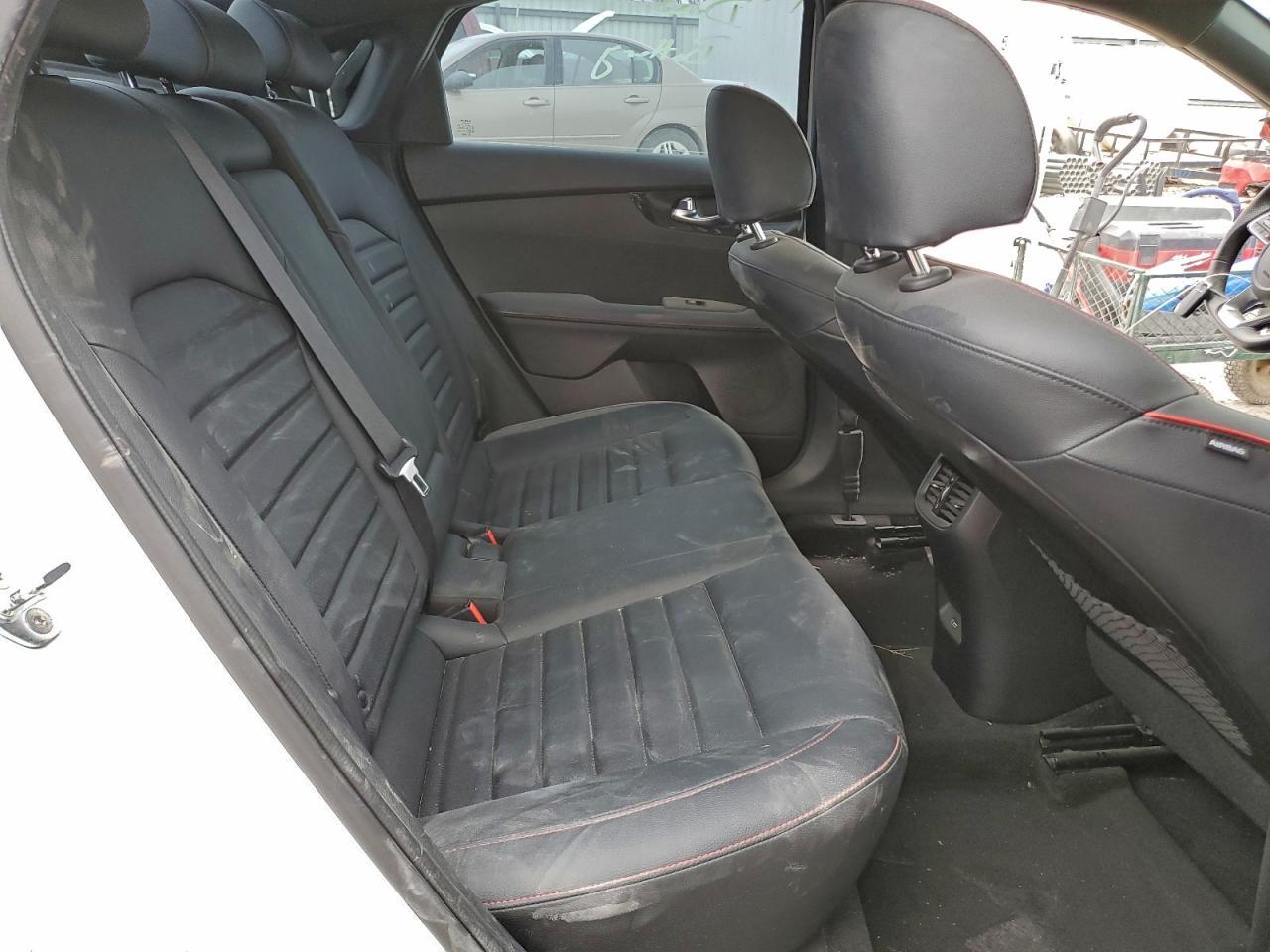 2022 Kia Forte Gt - zdjęcie 10