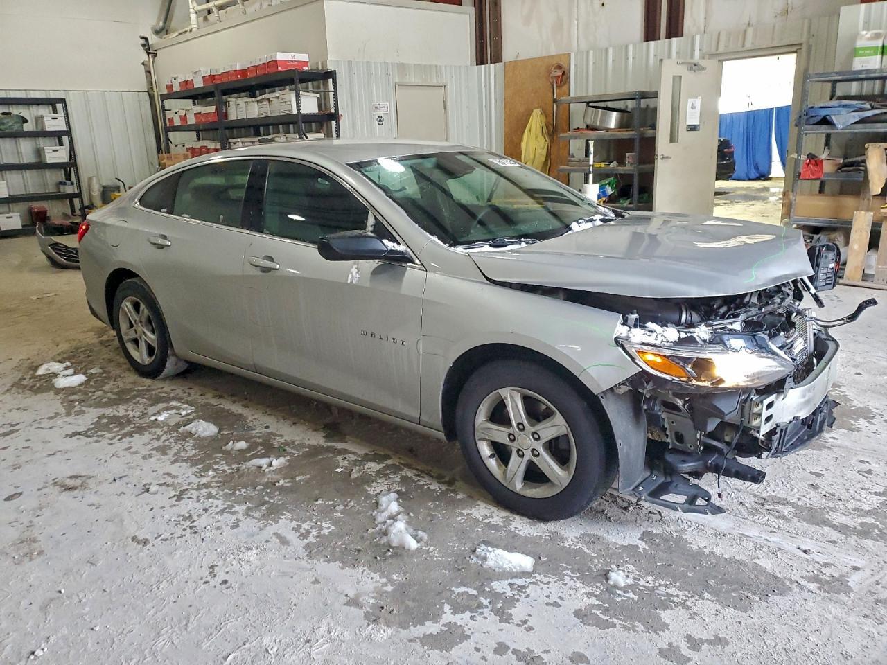 2020 Chevrolet Malibu Ls - zdjęcie 4