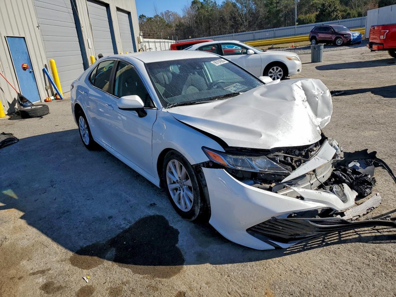 2019 Toyota Camry L - zdjęcie 4