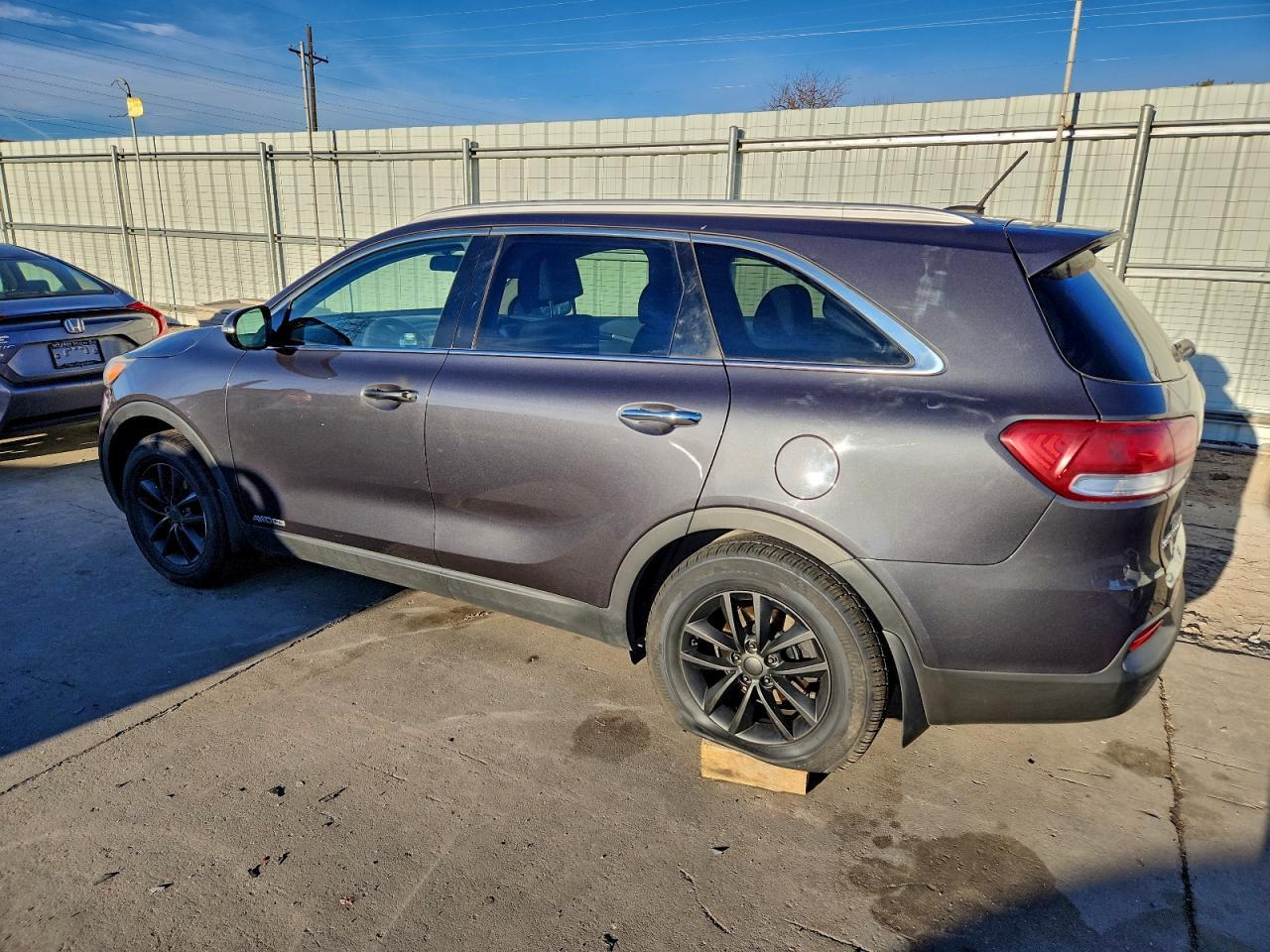 2017 Kia Sorento Lx - zdjęcie 2