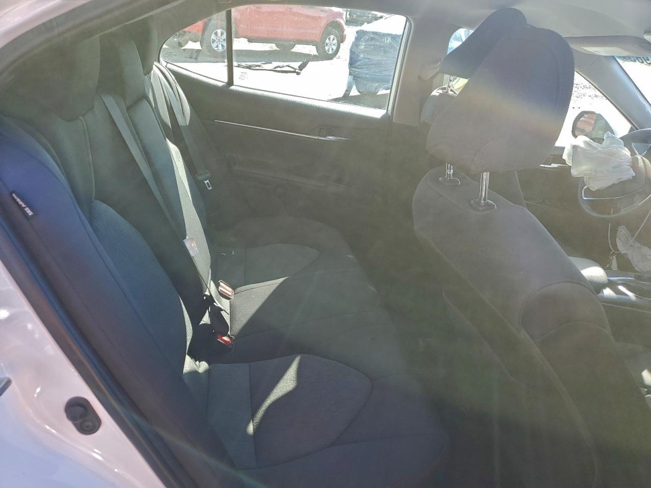 2019 Toyota Camry L - zdjęcie 10