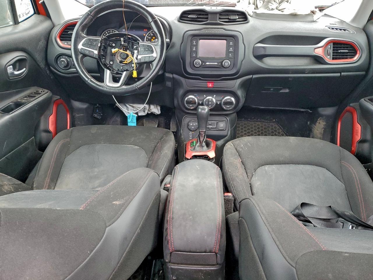2016 Jeep Renegade Trailhawk - zdjęcie 8