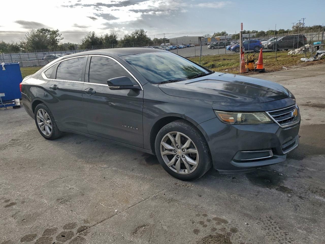 2014 Chevrolet Impala Lt - zdjęcie 4