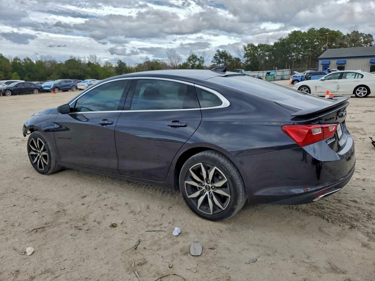 2022 Chevrolet Malibu Rs - zdjęcie 2